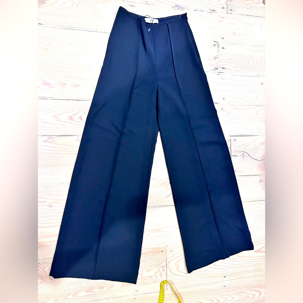 Stunning NWT MNG Wide-Leg Black Trousers US 2